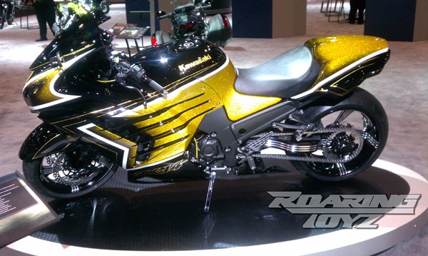 Первый тюнинг Kawasaki ZZR1400 2012 от Roaring Toyz