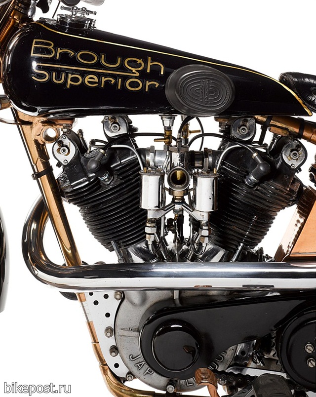 Мотоцикл Brough Superior SS100 1929 ушел с молотка за 331 580$