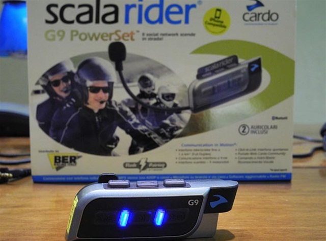 Новый коммуникатор Cardo Scala Rider G9 Powerset