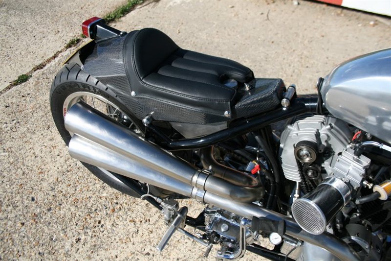 Мотоцикл Desmohog с двигателем DesmoHarley