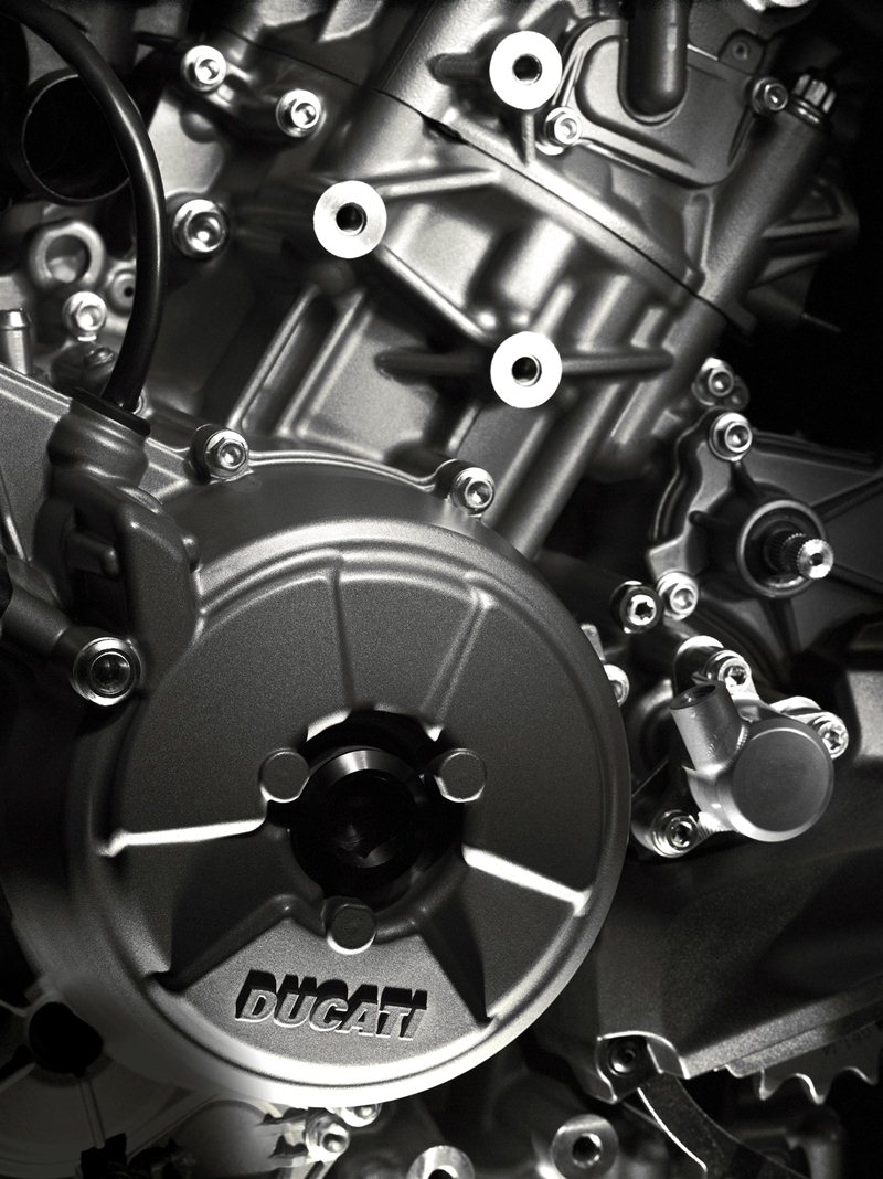 Двигатель Ducati Superquadro