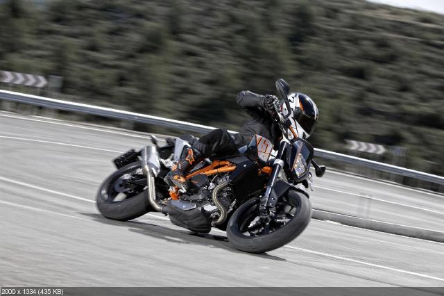 Новый мотоцикл KTM 690 Duke 2012